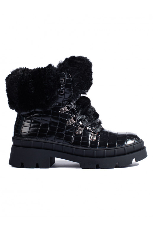 batai  su kailiuku juodos spalvos