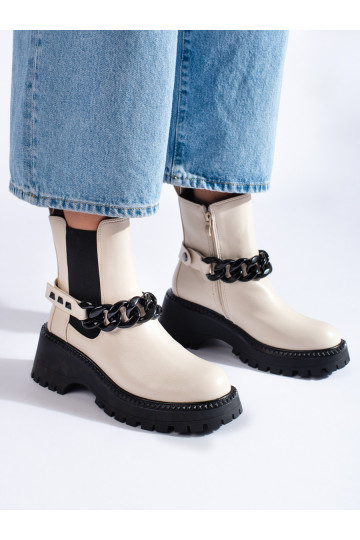 Moteriški batai su grandinėle  2