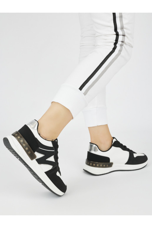 Juodos spalvos   modelio batai