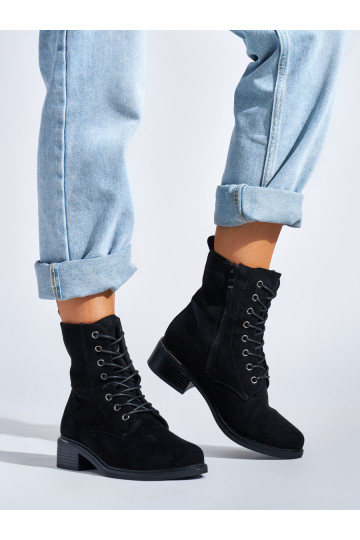 Juodos spalvos moteriški batai su raištukais  2