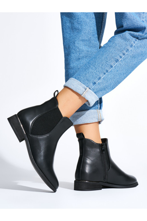 Juodos spalvos  moteriški batai