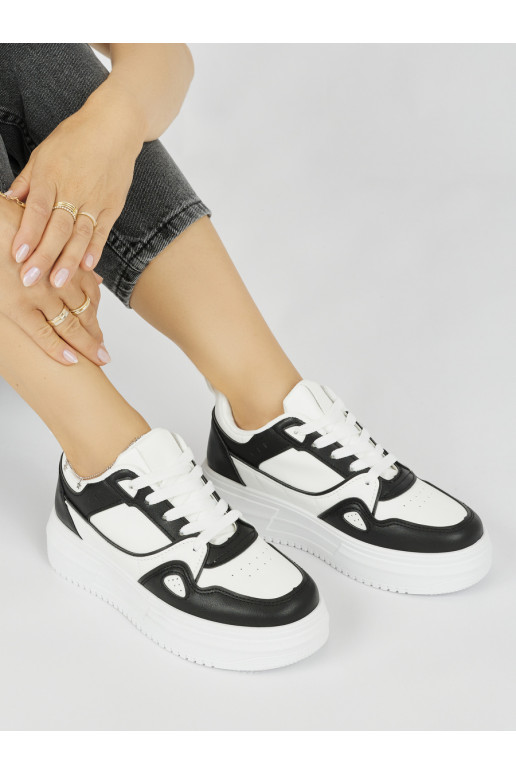 Juodos spalvos  sportiniai batai su platforma