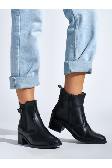 Juodos spalvos moteriški batai žemu kulnu 2