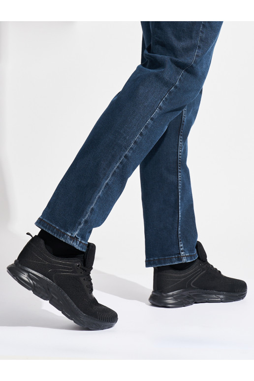  juodos spalvos sportiniai batai