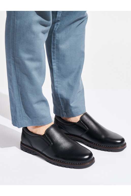  juodos spalvos batai 