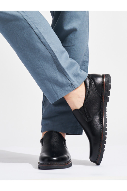  juodos spalvos batai 