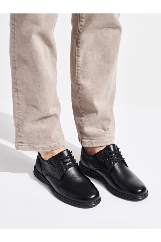  juodos spalvos pusbačiai 