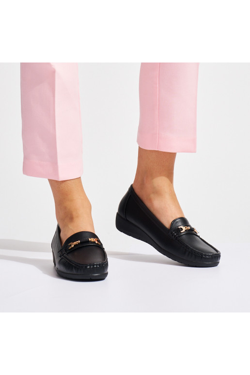 Juodos spalvos moteriški mokasinai ze zdobieniem