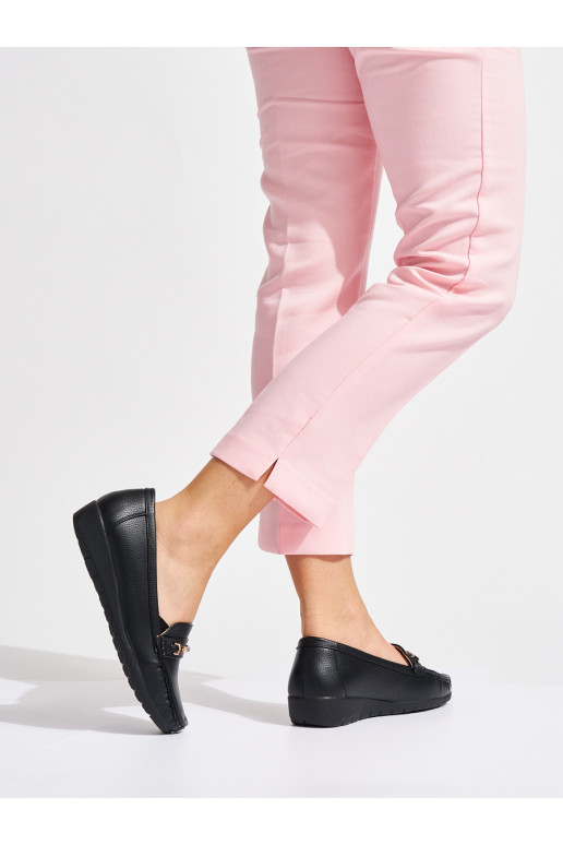 Juodos spalvos moteriški mokasinai ze zdobieniem