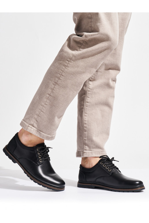  juodos spalvos pusbačiai 