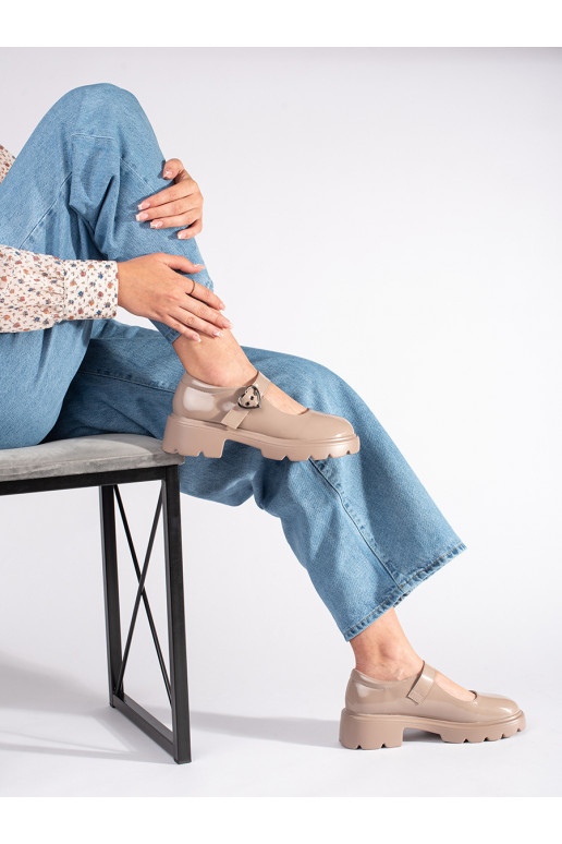 su lako efektu  mokasinai su masyviu kulnu