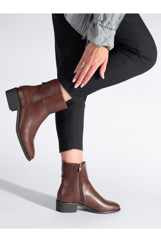   rudos spalvos batai  Sergio Leone