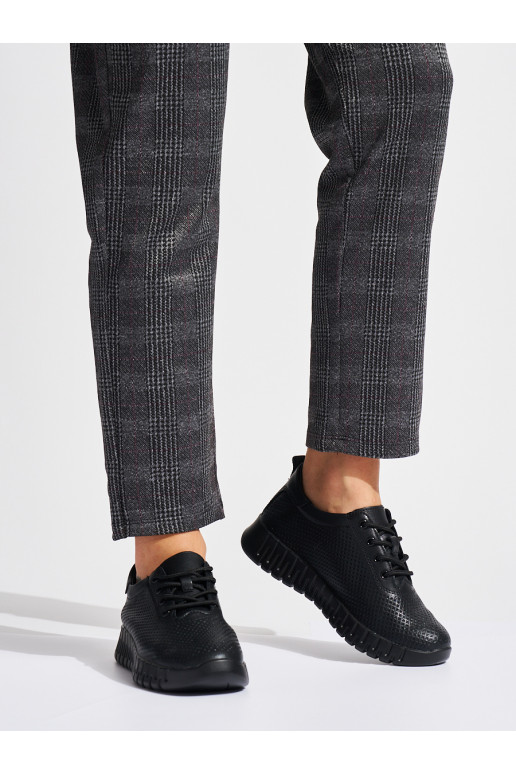 su aužūro elementais   pusbačiai juodos spalvos Sergio Leone