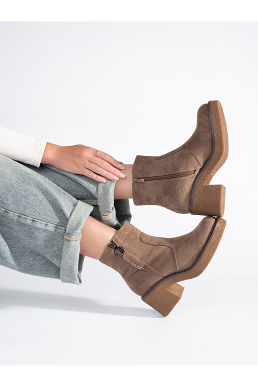 smėlio spalvos iš zomšos batai ant kulno Sergio Leone