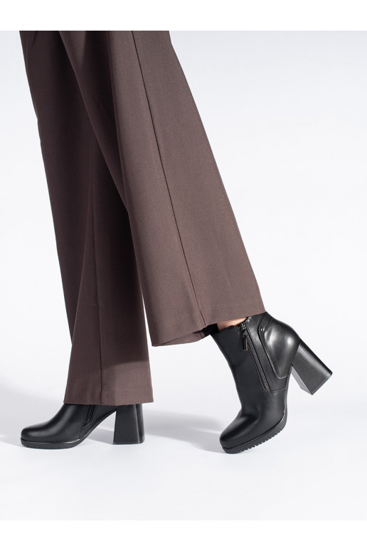 Juodos spalvos moteriški batai ant kulno Sergio Leone