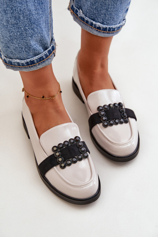 Lakuoti mokasinai  su ornamentais pilkos spalvos Vinceza 58389