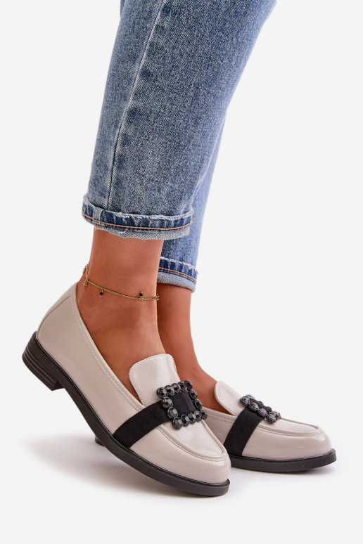 Lakuoti mokasinai  su ornamentais pilkos spalvos Vinceza 58389