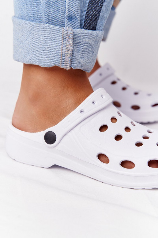 Šlepetės baltos spalvos EVA