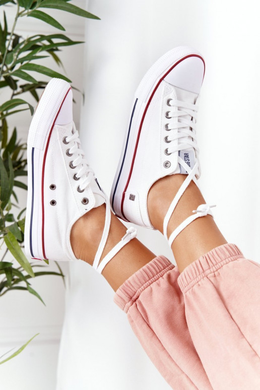 Klasikinio modelio lygiapadžiai sportbačiai Big Star DD274336 baltos spalvos