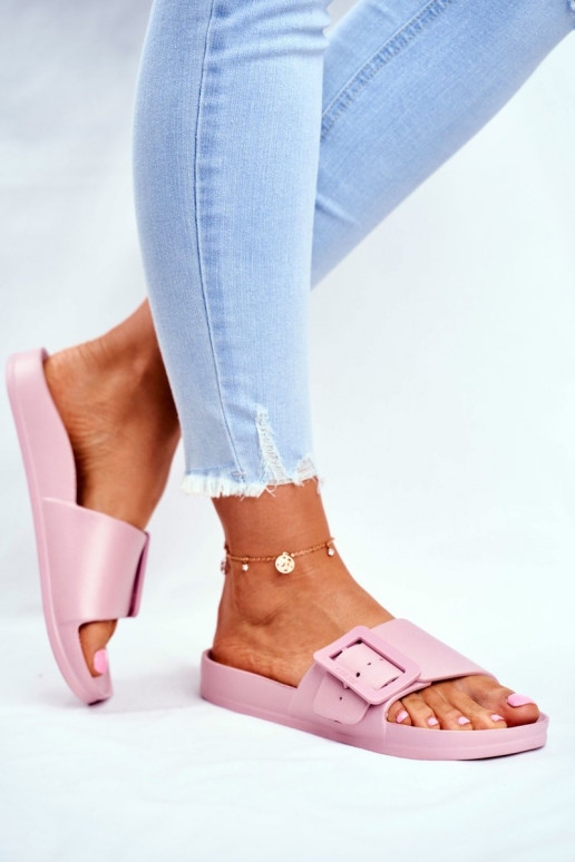 Moteriškos šlepetės Big Star su sagtimis rožinės spalvos FF274A387