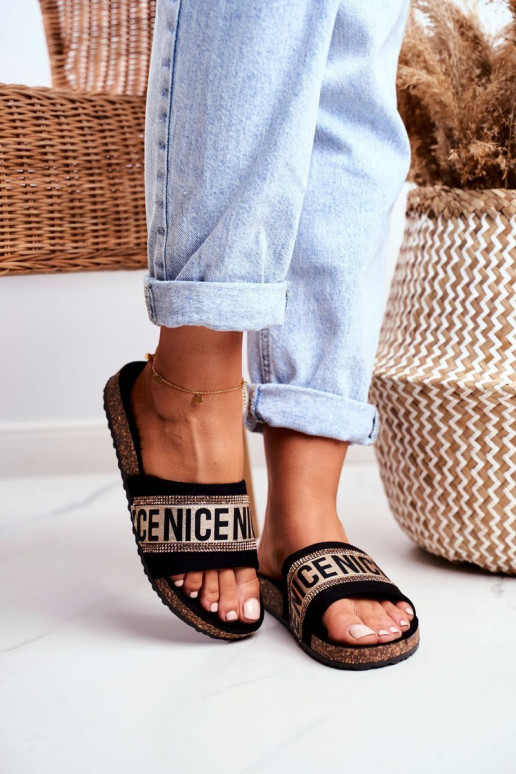 Šlepetės  su tviskančiomis akutėmis Juodos ir-aukso spalvos Be Nice