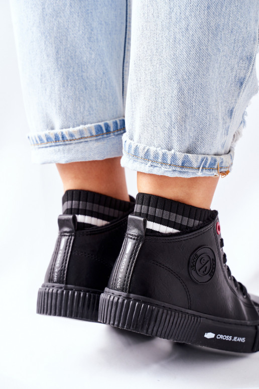 Laisvalaikio bateliai Cross Jeans juodos spalvos II2R4021