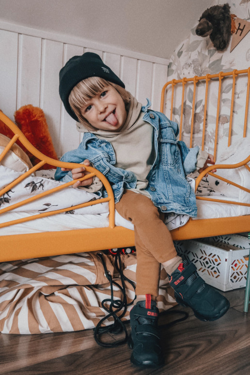 Vaikiški žygio batai Big Star II374097 juodos spalvos