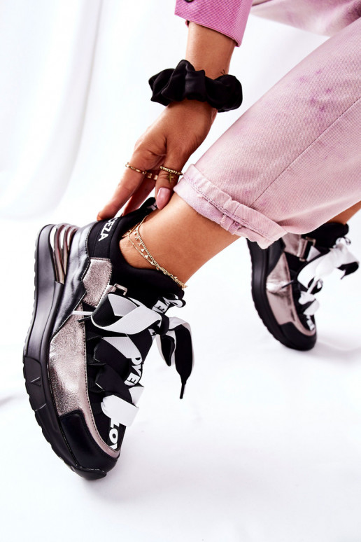 Sportinio stiliaus batai Sneakers modelio batai Juodos ir-sidabro spalvos Dexla Sportinio stiliaus batai Sneakers modelio batai Juodos ir-sidabro spalvos Dexla