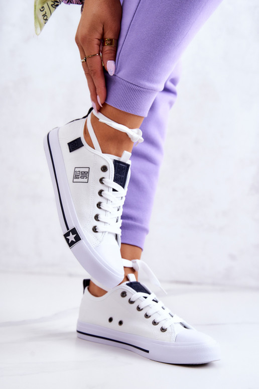 Klasikinio modelio lygiapadžiai sportbačiai Big Star JJ274255 baltos spalvos