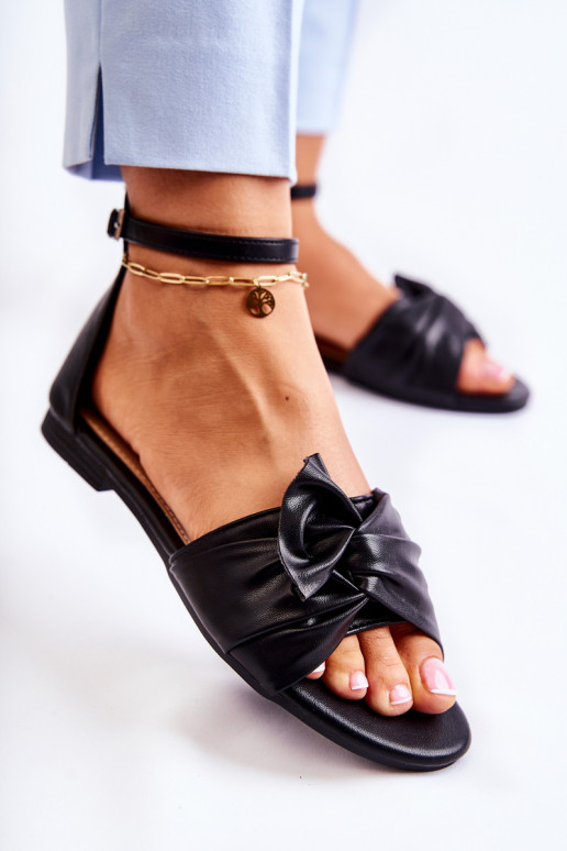 Moteriškos basutės juodos spalvos Astana