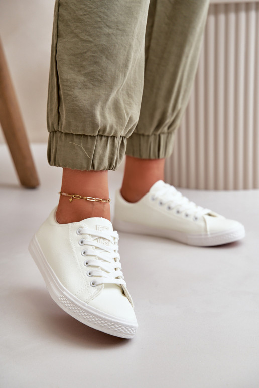 su dirželiais Klasikinio modelio laisvalaikio batai baltos spalvos Misima