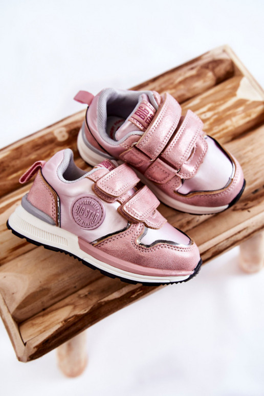 Vaikiški sportiniai bateliai su limpančiais užsegimais Memory Foam System Big Star KK374180 rožinės spalvos Vaikiški sportiniai bateliai su limpančiais užsegimais Memory Foam System Big Star KK374180 rožinės spalvos