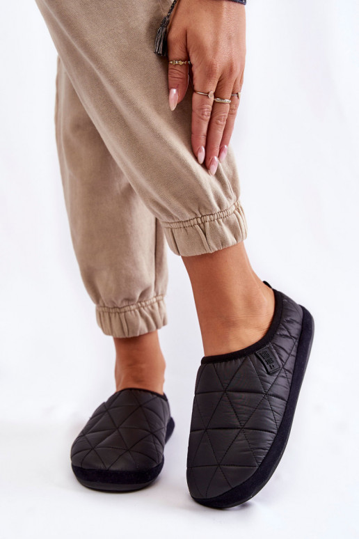 Įsispiriamo modelio šlepetės Big Star KK274606 juodos spalvos