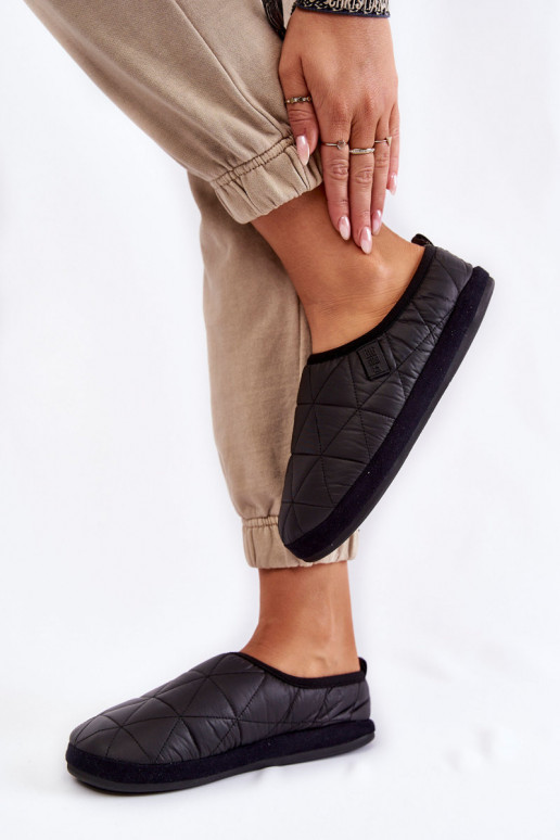 Įsispiriamo modelio šlepetės Big Star KK274606 juodos spalvos