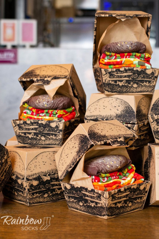 Spalvotos kojinės dėžutėje Burger Vege 2 poros Spalvotos kojinės dėžutėje Burger Vege 2 poros