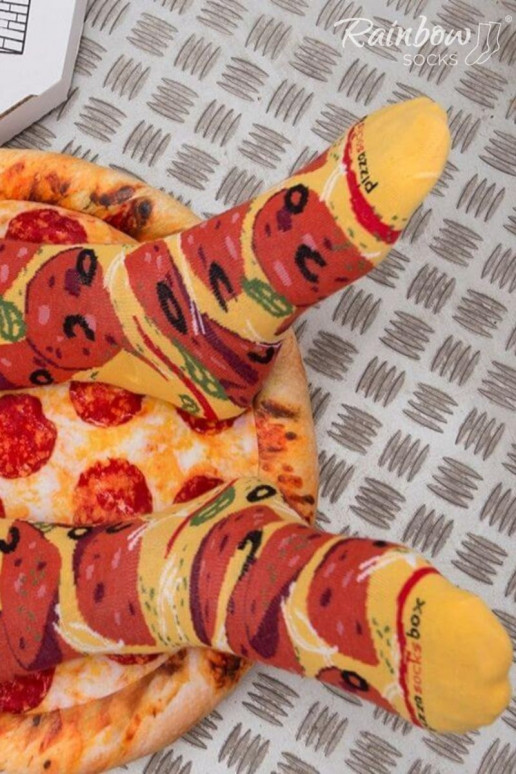 Spalvotos kojinės dėžutėje Pizza 4 poros Spalvotos kojinės dėžutėje Pizza 4 poros