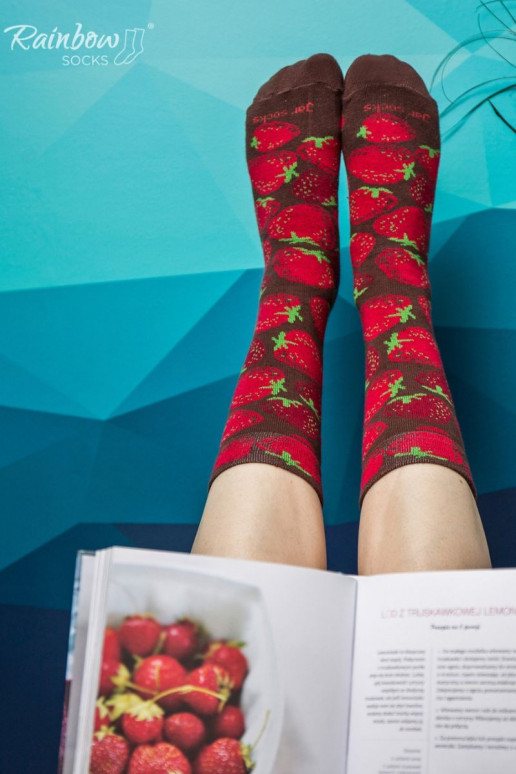 Spalvotos kojinės dėžutėje 2 poros