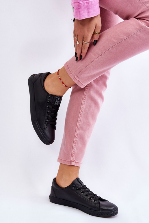 su dirželiais Klasikinio modelio laisvalaikio batai juodos spalvos Misima