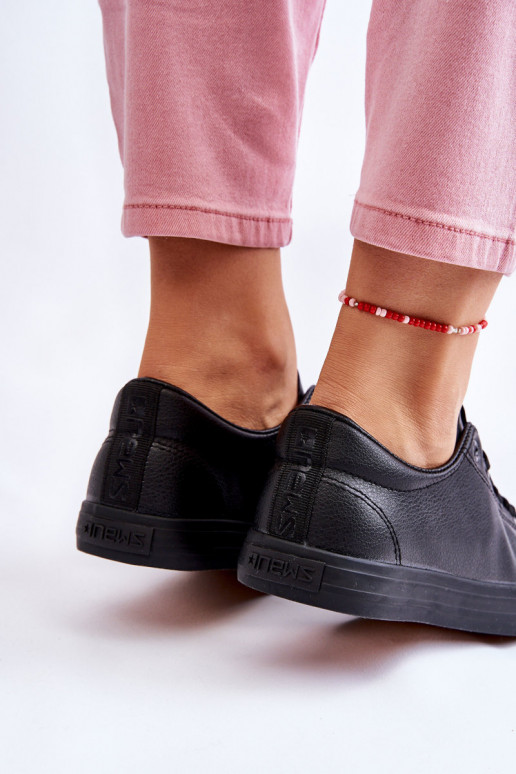 su dirželiais Klasikinio modelio laisvalaikio batai juodos spalvos Misima