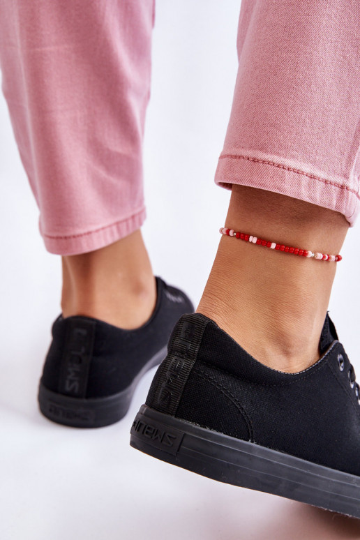 su dirželiais Klasikinio modelio laisvalaikio batai juodos spalvos Eleya