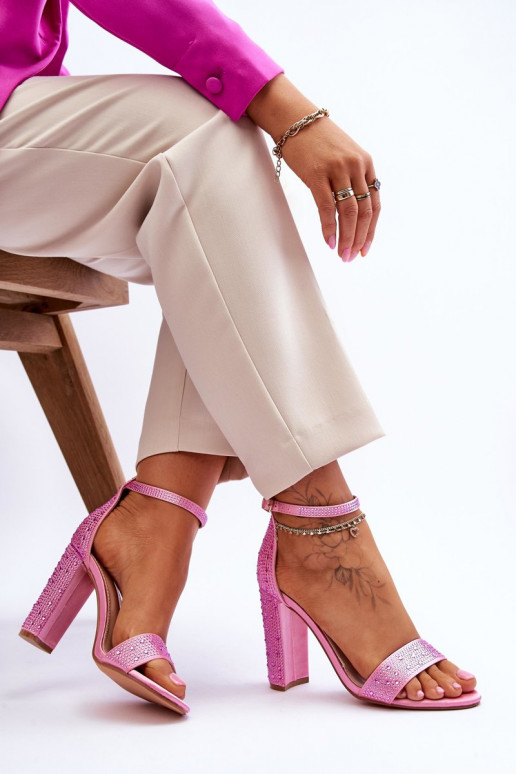 Elegantiškos aukštakulnės basutės su tviskančiomis akutėmis rožinės spalvos Idealistic