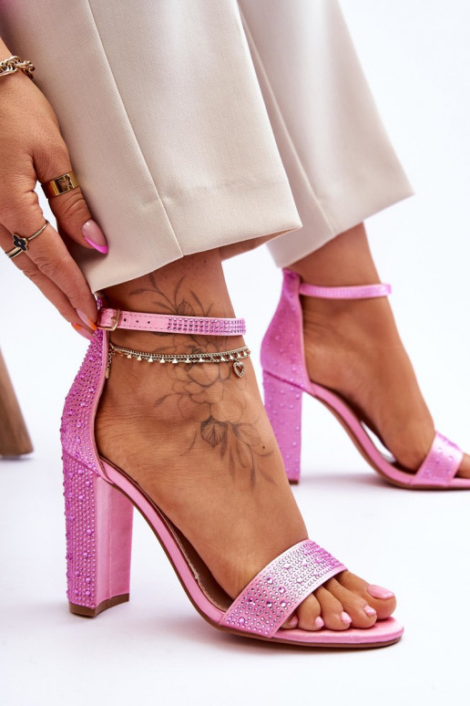 Elegantiškos aukštakulnės basutės su tviskančiomis akutėmis rožinės spalvos Idealistic