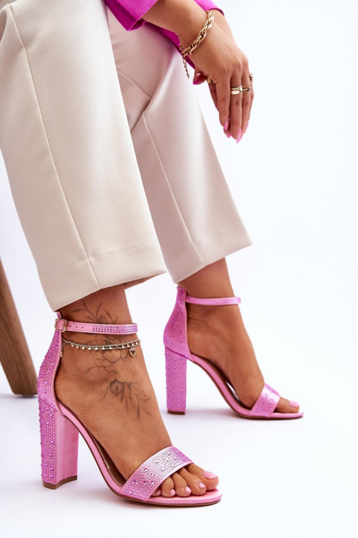 Elegantiškos aukštakulnės basutės su tviskančiomis akutėmis rožinės spalvos Idealistic