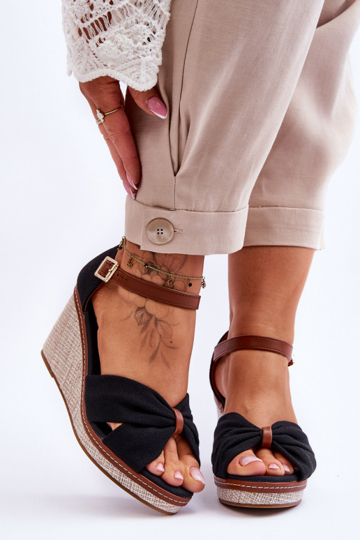 Moteriškos basutės juodos spalvos Daphne