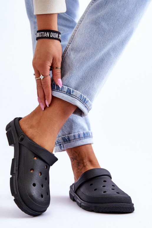 Lengvos šlepetės juodos spalvos Rabios