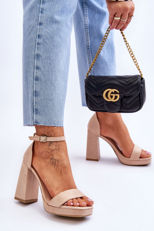 Zomšiniai aukštakulniai su kvadratiniu priekiu smėlio spalvos Merila