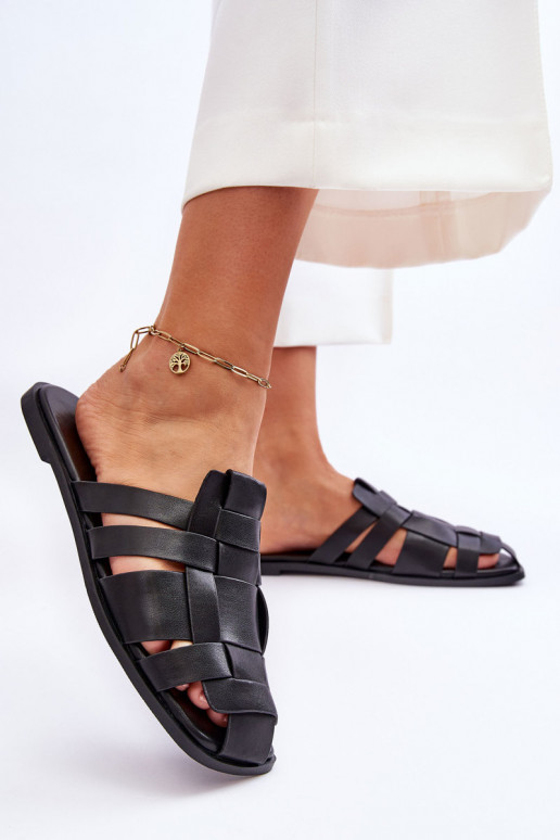 Šlepetės su juostelėmis juodos spalvos Reyna