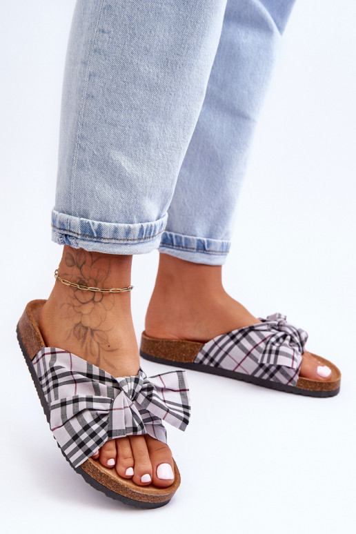 Šlepetės su kaspinais su platforma pilkos spalvos Vero