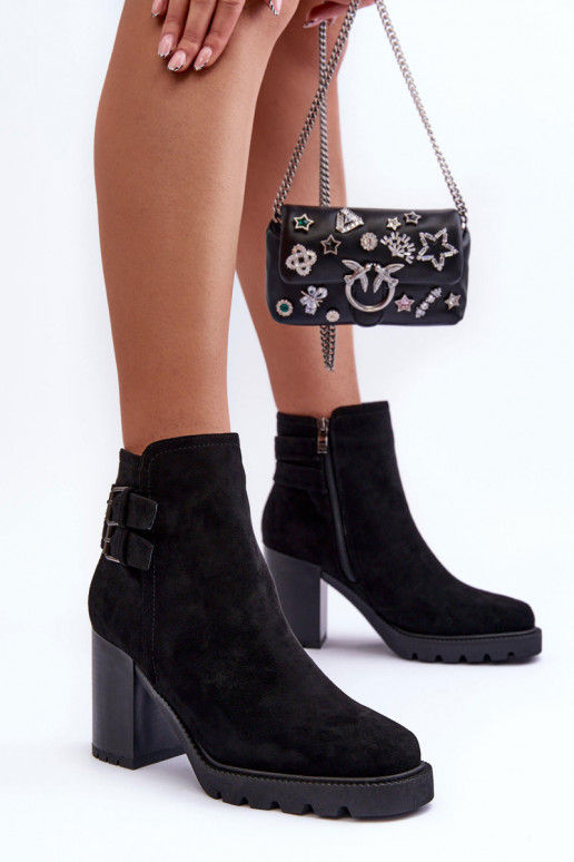 Zomšiniai batai su kulniukais juodos spalvos Makeline