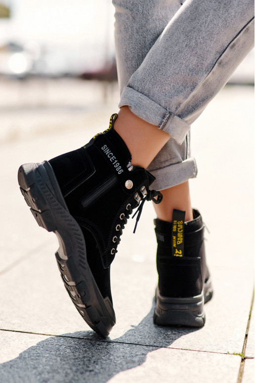 pašiltinti iš zomšos Moteriški aulinukai Juodos spalvos Jailina